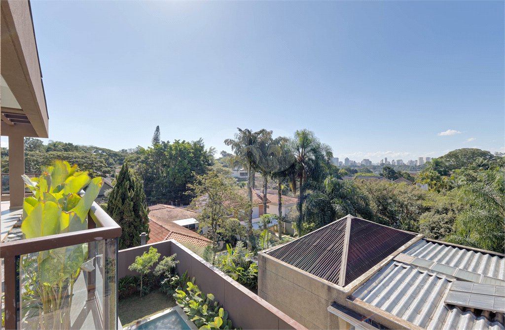 Casa à venda com 4 suítes no condomínio Casa Flora Badra, São Paulo - SP