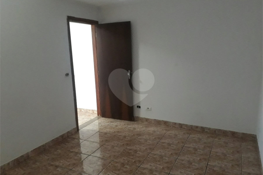 Casa à venda com 4 quartos, sendo 1 suíte, em Jaçanã, São Paulo, SP