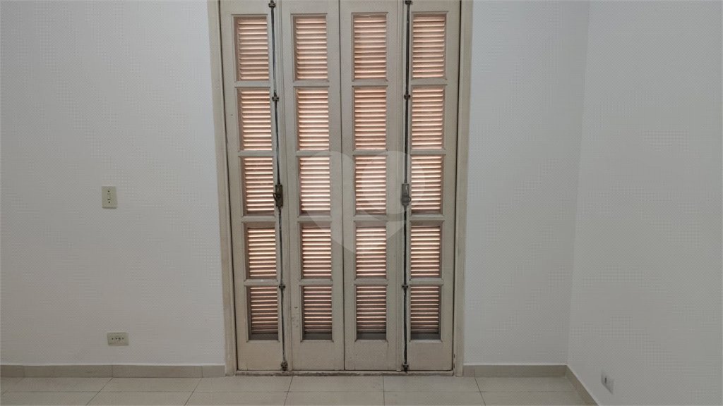 Casa à venda com 2 suítes no condomínio Village Palmas, São Paulo - SP