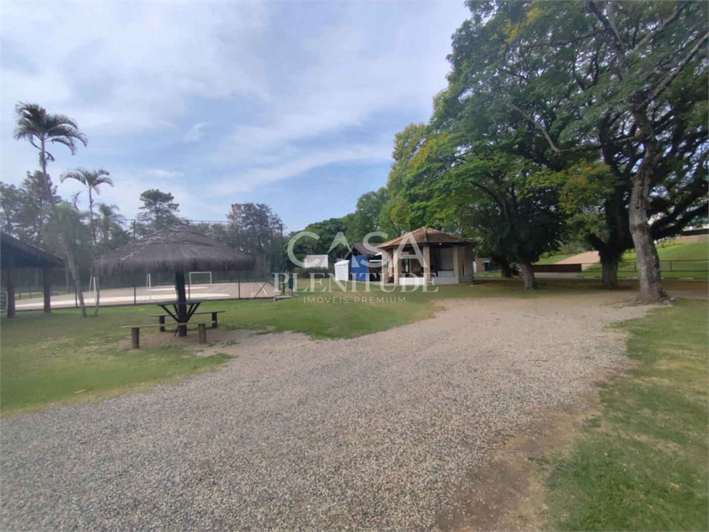 Casa em condomínio à venda ou para alugar com 4 suítes em City Castello, Itu, SP