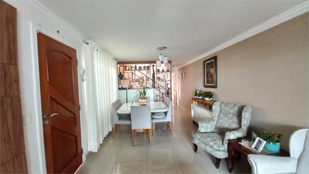 Casa à venda com 3 suítes em Jardim Trussardi, São Paulo, SP