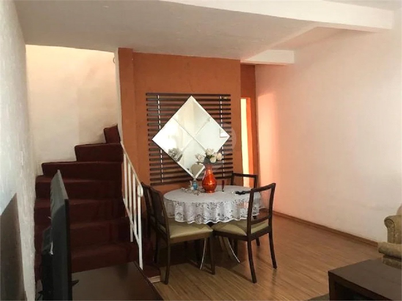 Sobrado à venda com 2 quartos em Vila Vitório Mazzei, São Paulo, SP