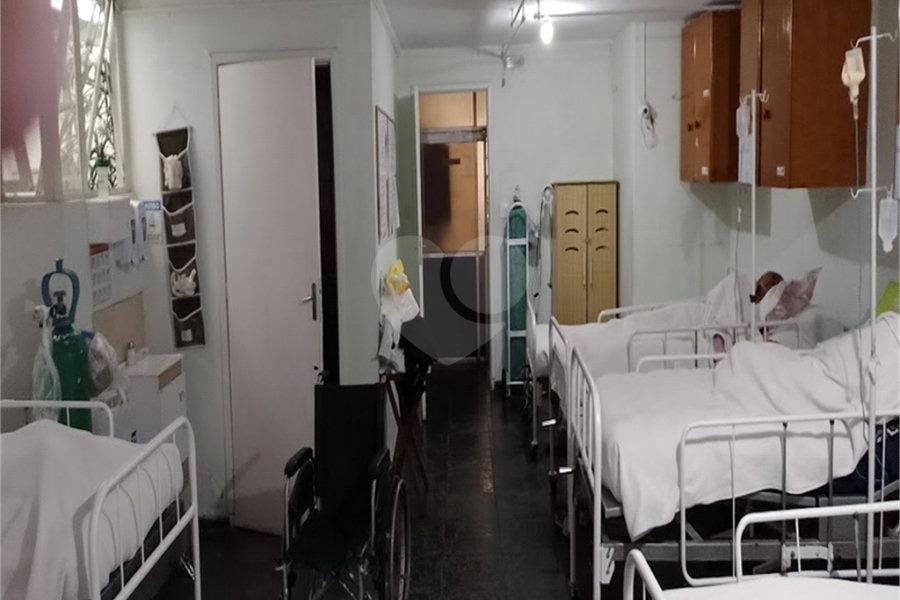 Sobrado à venda com 18 suítes em Vila Medeiros, São Paulo, SP