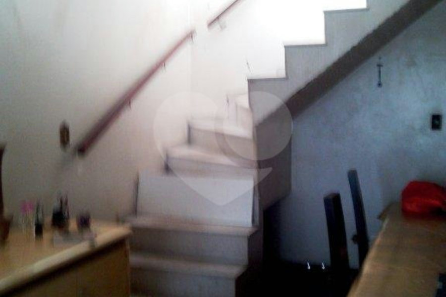 Sobrado à venda com 3 quartos, sendo 1 suíte, em Vila Paiva, São Paulo, SP