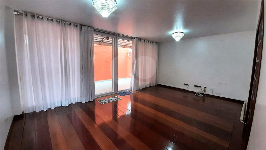 Casa à venda com 3 quartos, sendo 1 suíte, em Chácara Santo Antônio (zona Sul), São Paulo, SP