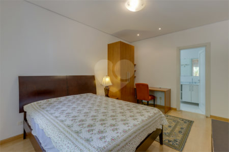 Casa à venda ou para alugar com 4 suítes no condomínio Villa Di San Marino, São Paulo - SP