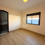 Casa à venda com 5 quartos, sendo 4 suítes, em Vila Rosália, Guarulhos, SP