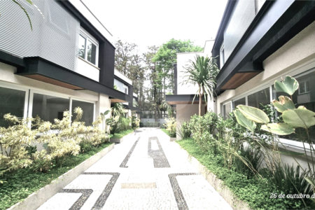 Casa à venda com 4 suítes no condomínio Vila Arese, São Paulo - SP