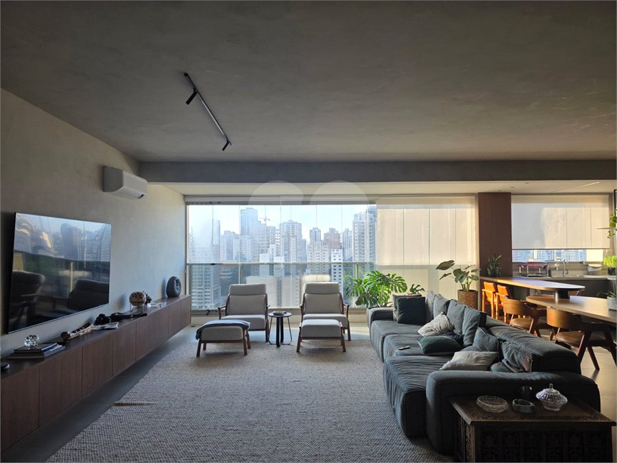 Apartamento à venda ou para alugar com 3 suítes em Perdizes, São Paulo, SP