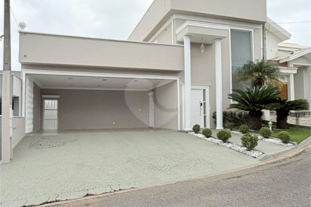 Casa à venda com 3 suítes no condomínio Belvedere II, Votorantim - SP