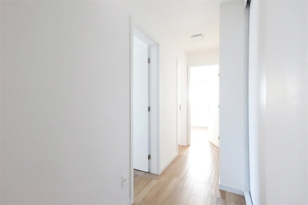 Apartamento à venda com 3 suítes em Vila Anastácio, São Paulo, SP