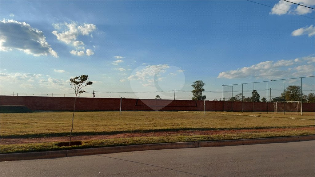 Casa à venda com 3 quartos, sendo 1 suíte,  no condomínio Residencial Villagio Wanel, Sorocaba - SP