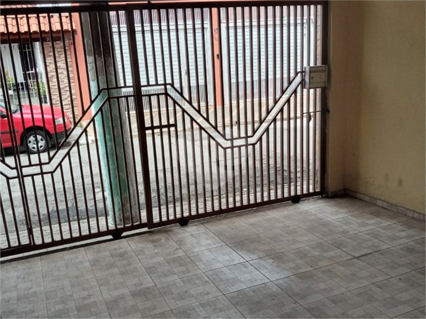 Sobrado à venda com 4 quartos, sendo 1 suíte, em Horto Florestal, São Paulo, SP