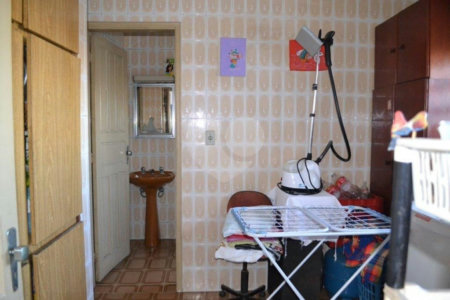 Sobrado à venda com 2 quartos em Vila Nivi, São Paulo, SP