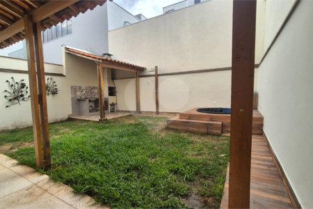 Casa à venda com 3 quartos, sendo 1 suíte,  no condomínio Residencial Horto Villagio, Sorocaba - SP