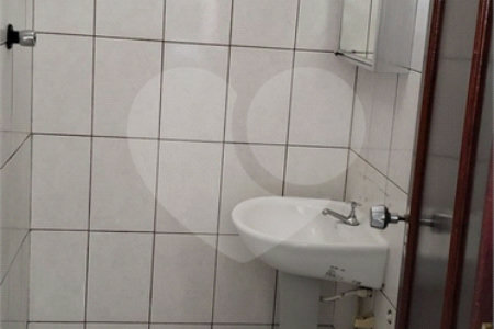 Sobrado à venda com 3 quartos em Vila Medeiros, São Paulo, SP
