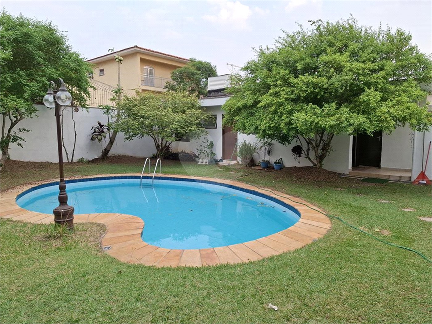 Casa à venda com 4 quartos, sendo 1 suíte, em Água Fria, São Paulo, SP