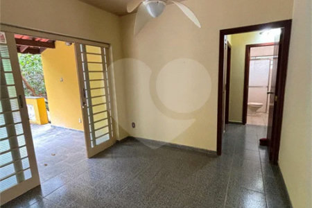 Chácara à venda com 3 quartos, sendo 1 suíte, em Bosque, Vinhedo, SP