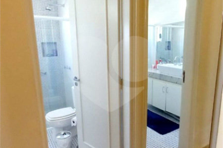 Casa à venda com 3 suítes no condomínio Residencial Parque Arco-íris, Atibaia - SP