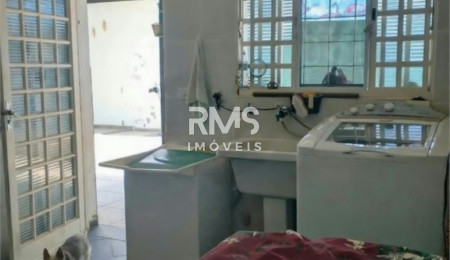 Casa à venda com 4 quartos, sendo 1 suíte,  em Jardim Paraíso, Itu, SP