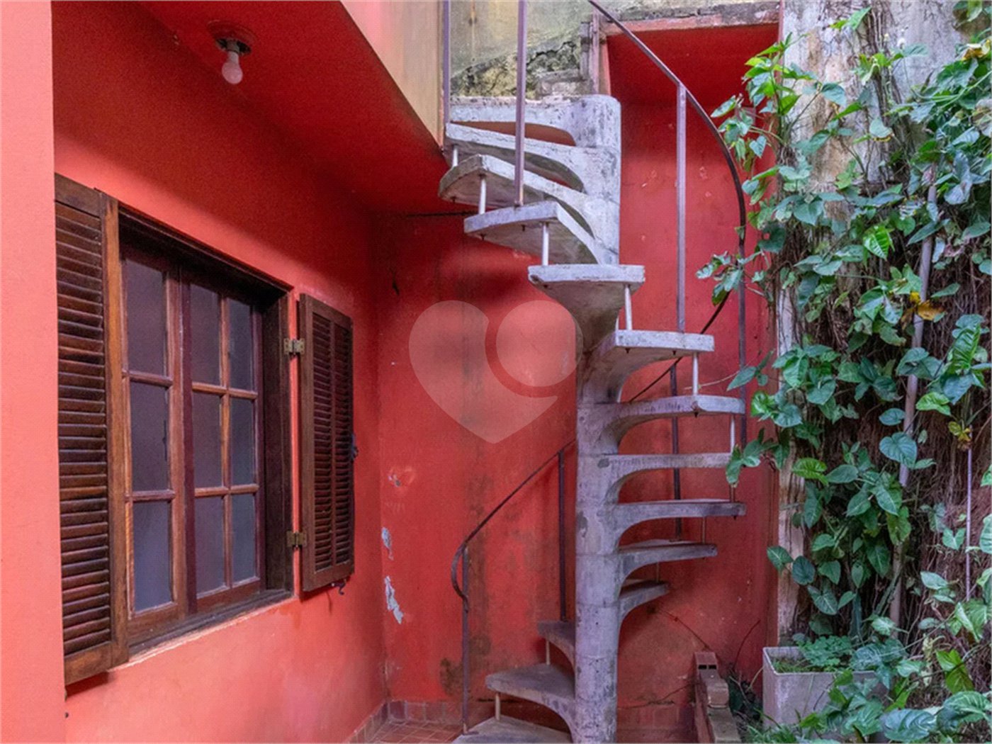 Casa à venda com 3 quartos, sendo 1 suíte,  em Alto da Lapa, São Paulo, SP