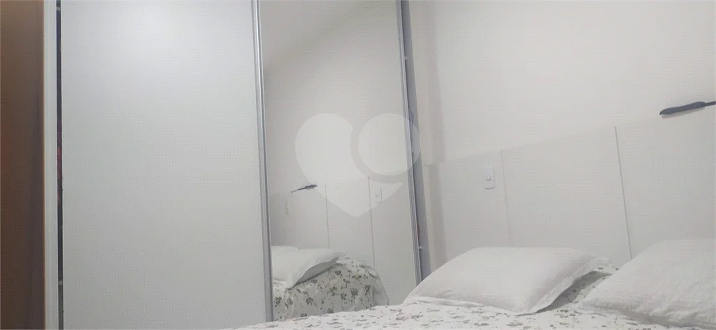 Casa à venda com 2 suítes no condomínio Residencial Veneza, São Paulo - SP