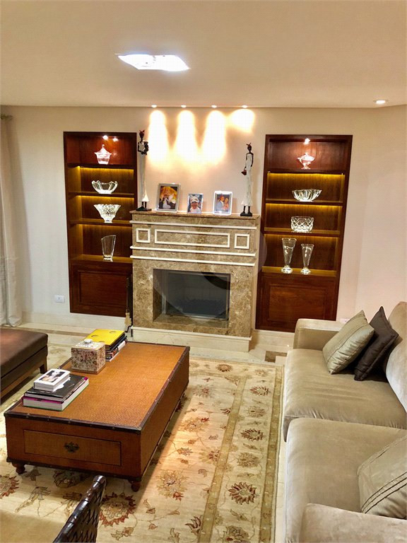 Apartamento à venda com 3 suítes em Tatuapé, São Paulo, SP