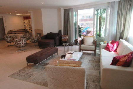 Apartamento à venda com 3 suítes em Real Parque, São Paulo, SP