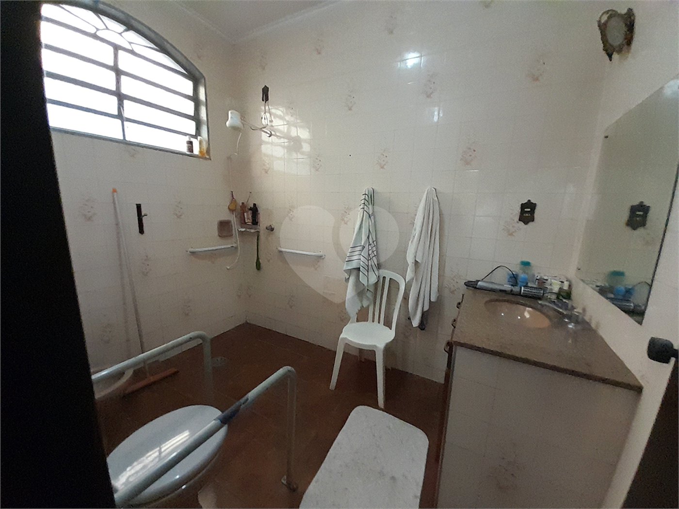Casa à venda com 5 quartos, sendo 1 suíte,  em Jardim Anhangüera, Ribeirão Preto, SP