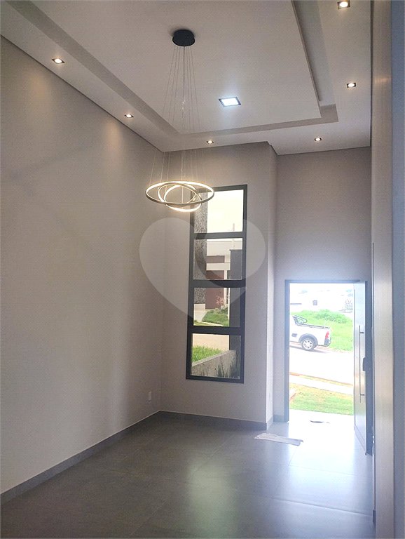 Casa à venda com 3 quartos, sendo 1 suíte,  no condomínio Horto Florestal Villagio, Sorocaba - SP