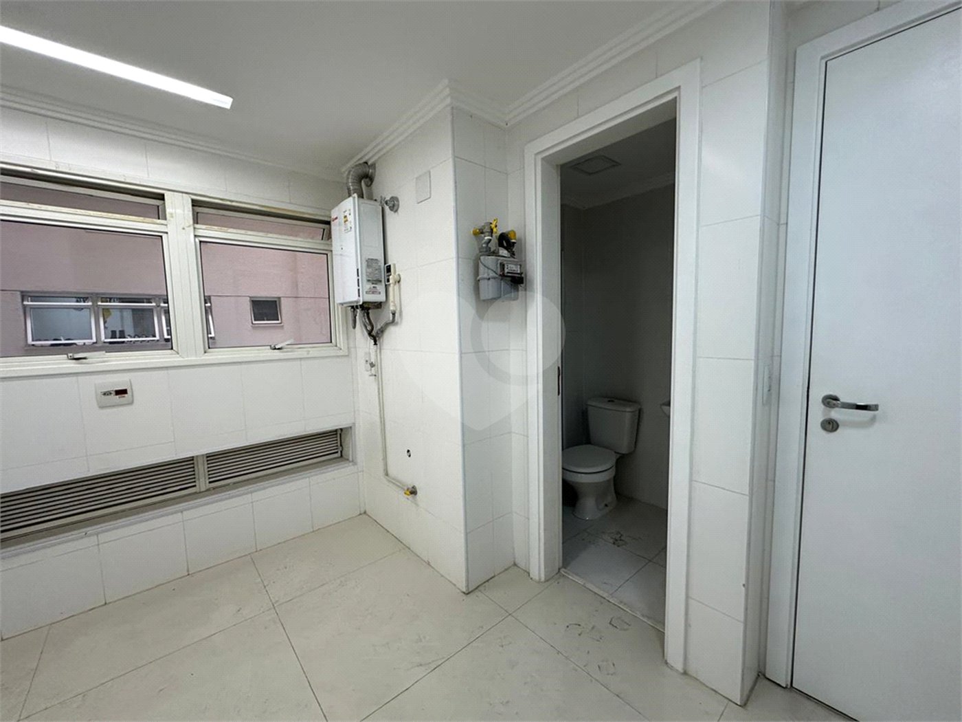 Apartamento à venda com 5 suítes em Santana, São Paulo, SP