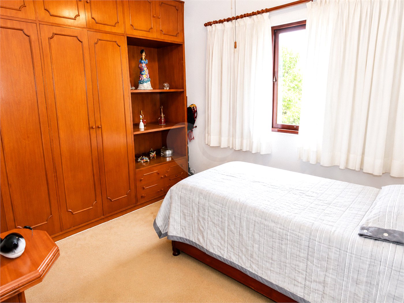 Casa à venda com 4 quartos, sendo 3 suítes, em Brooklin, São Paulo, SP