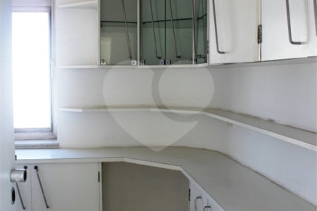 Triplex à venda com 5 quartos, sendo 3 suítes, em Santa Cecília, São Paulo, SP