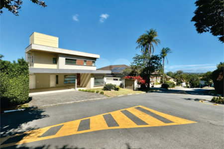 Casa á venda - Granja Viana