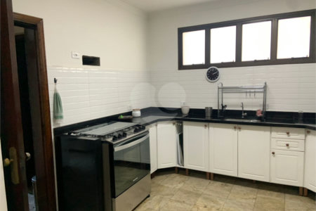 Apartamento à venda com 4 quartos, sendo 3 suítes,  em Pinheiros, São Paulo, SP