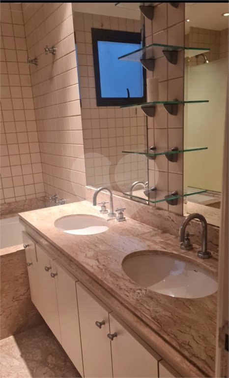 Duplex à venda com 3 suítes em Jardim Paulista, São Paulo, SP
