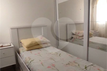 Casa à venda com 2 suítes em Chora Menino, São Paulo, SP