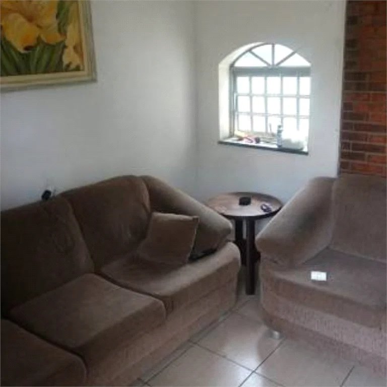 Sobrado à venda com 3 quartos, sendo 1 suíte, em Vila Universitária, São Paulo, SP