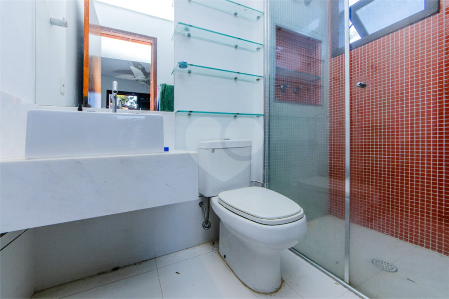Casa à venda ou para alugar com 4 quartos, sendo 3 suítes,  no condomínio Da Serra, São Paulo - SP