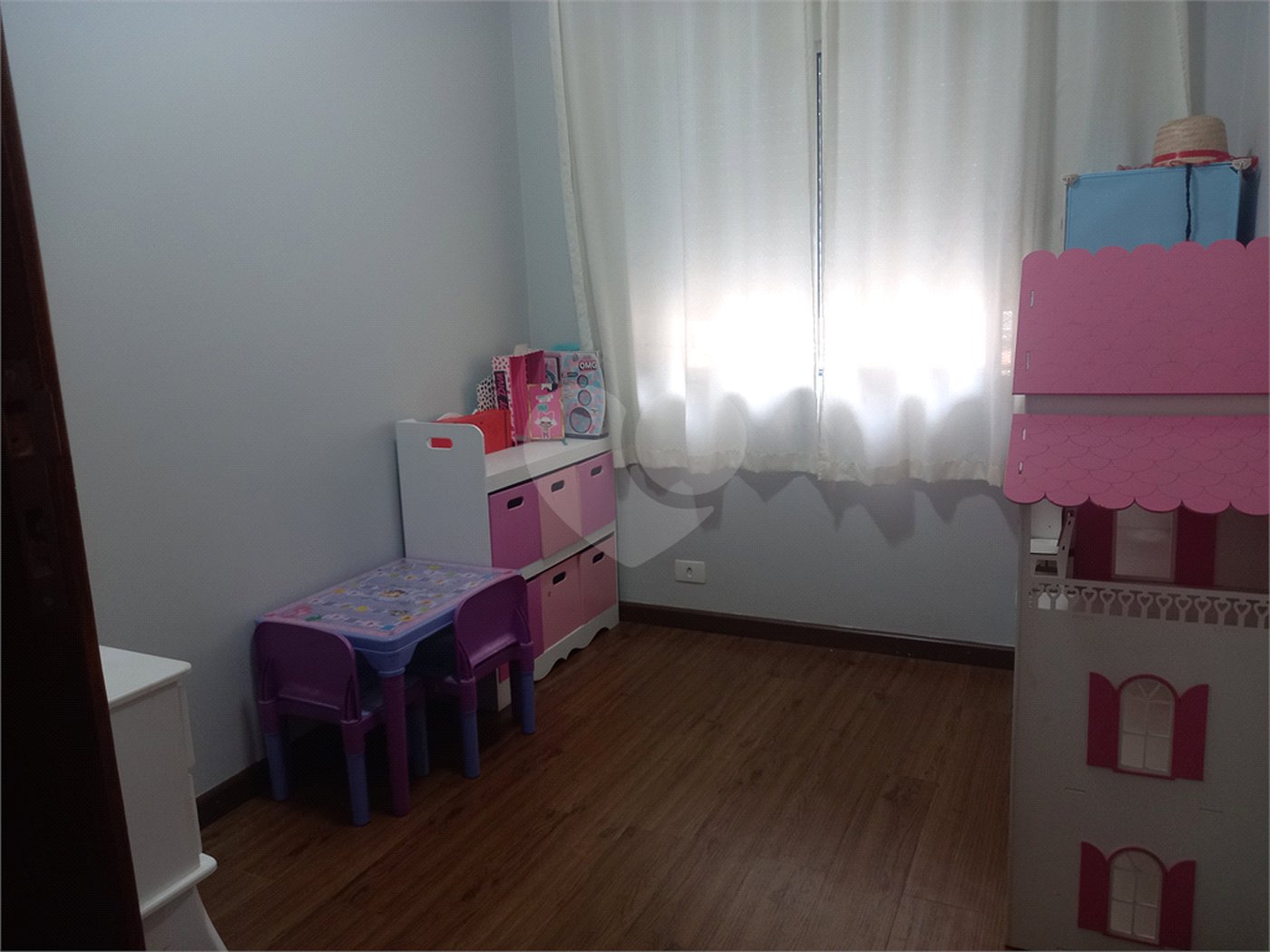Sobrado à venda com 3 quartos, sendo 1 suíte,  em Tremembé, São Paulo, SP