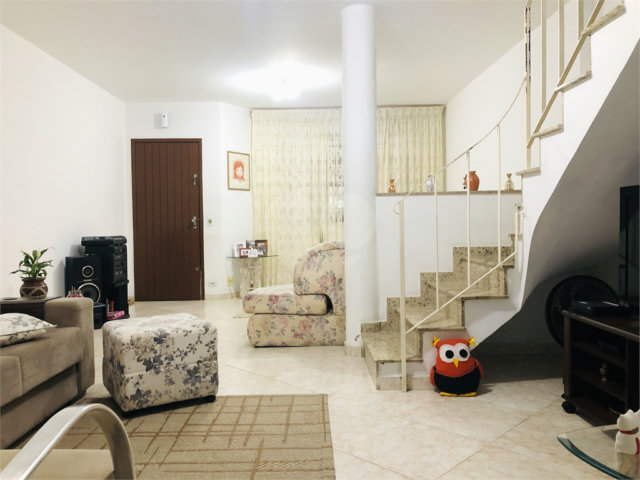 Sobrado à venda com 3 quartos em Tremembé, São Paulo, SP