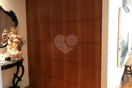 Apartamento à venda com 4 quartos, sendo 3 suítes, em Alto da Boa Vista, São Paulo, SP