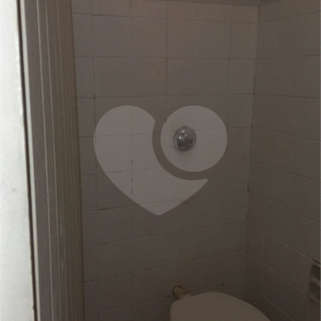 Sobrado à venda com 4 quartos, sendo 1 suíte, em Vila Vitório Mazzei, São Paulo, SP