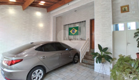 Sobrado à venda com 3 quartos, sendo 1 suíte,  em Vila Medeiros, São Paulo, SP