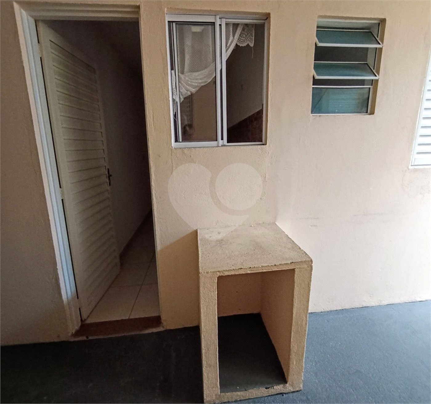 Casa para alugar com 1 quarto no condomínio Cond R Claudio Rodrigues Lopes, São Paulo - SP