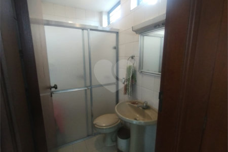 Casa à venda com 5 quartos, sendo 1 suíte, em Parque da Lagoa, Itapetininga, SP