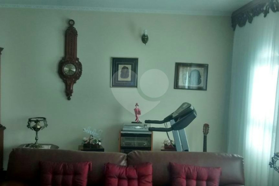 Casa à venda com 4 quartos, sendo 2 suítes,  em Vila Guilherme, São Paulo, SP