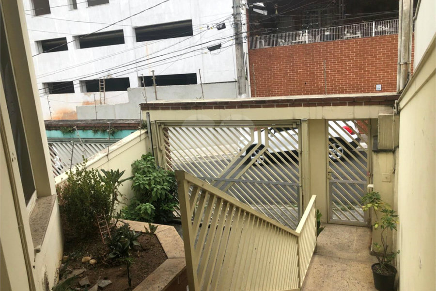 Sobrado à venda com 4 quartos, sendo 1 suíte, em Santana, São Paulo, SP