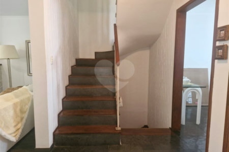 Casa à venda com 3 quartos, sendo 1 suíte, em Chácara Monte Alegre, São Paulo, SP