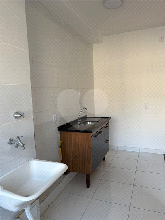 Apartamento à venda com 2 quartos em Jardim Rodrigues Alves, Ferraz de Vasconcelos, SP